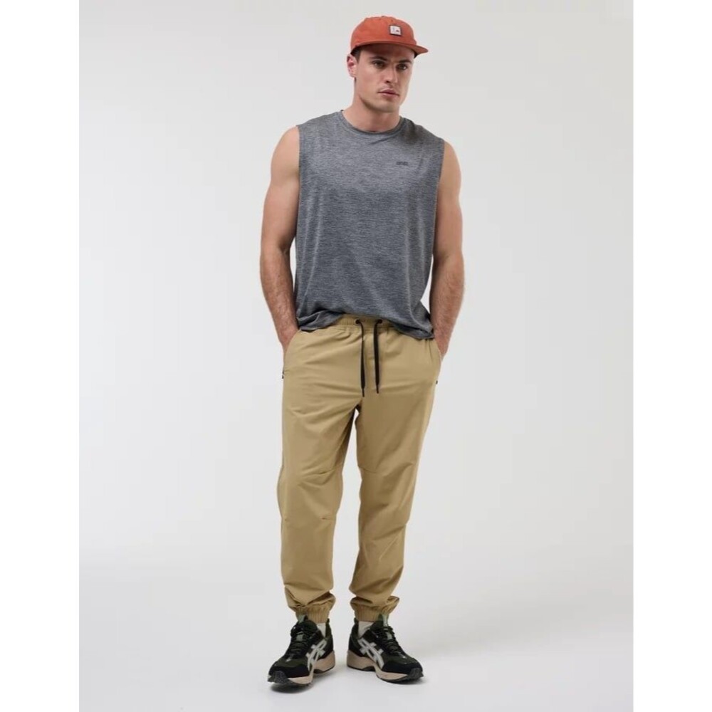 Men’s AE 24/7 GOOD VIBES TECH JOGGERS airflex+ Khaki w/ zip pockets Sz Small